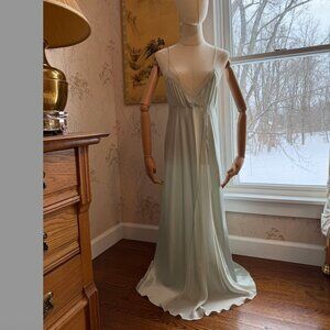 Vintage Jillian Jones Light Green Bias Cut 100% Silk Nightgown